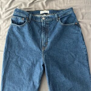 Abercrombie & Fitch Curve Love 90s Straight Jeans Ultra High Rise Dark Wash 31L